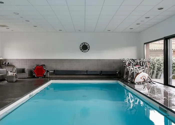 Gite Gauriaguet Tatil Evi *